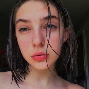 Meet your Posher, Skylar